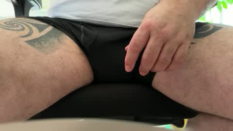 intressiert online show from April 7, 2026, 3:01 pm