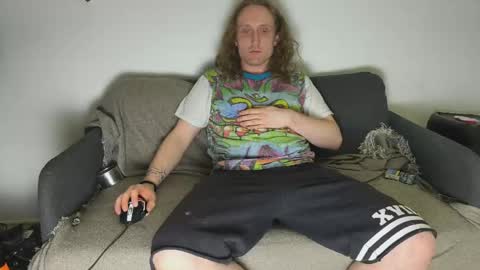 Snapshot of ipipo42o chatting on March 24, 2026, 1:32 am DrownMentally online show from March 24, 2026, 1:32 am