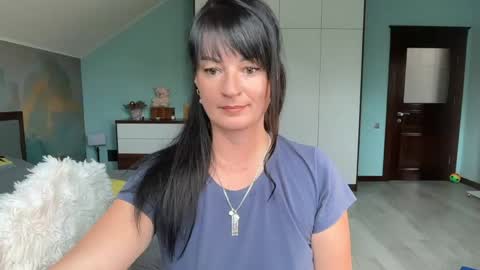 iracherrynow online show from June 10, 2026, 8:02 am
