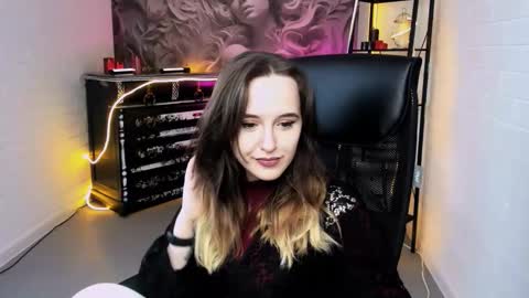 IreneBailey online show from November 8, 2025, 9:09 am