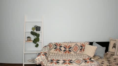 Irene online show from March 6, 2025, 11:20 pm