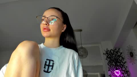 Ir s room online show from February 6, 2025, 6:08 am