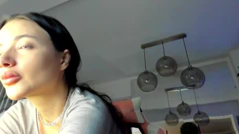 Ir s room online show from October 17, 2025, 4:04 am