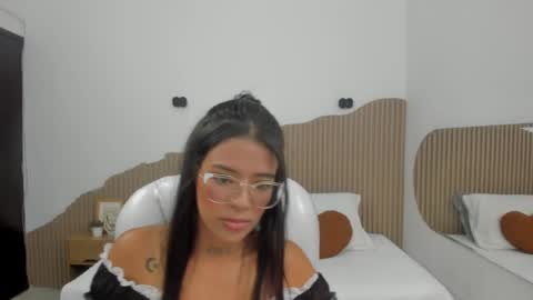 iris8_ online show from April 20, 2026, 7:15 pm