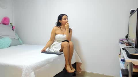 iris online show from November 9, 2025, 10:52 pm