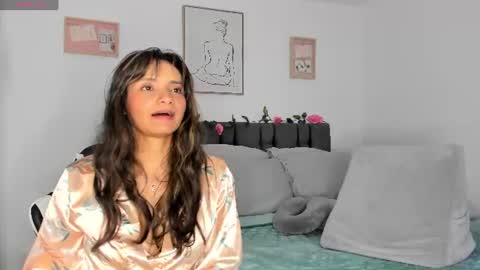 Snapshot of iris_evans__ chatting on June 10, 2026, 3:33 pm iris online show from June 10, 2026, 3:33 pm