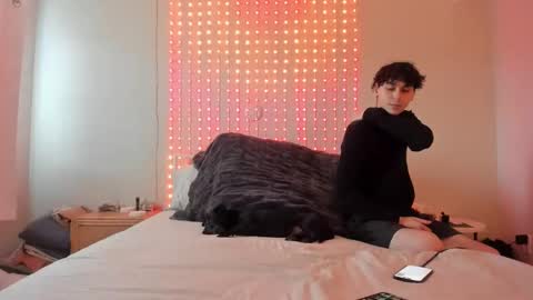 Snapshot of iris_roslin chatting on May 31, 2026, 11:17 pm Iris 3 online show from May 31, 2026, 11:17 pm