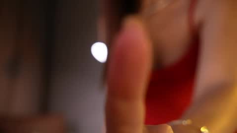 Iris online show from April 18, 2026, 2:10 pm