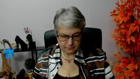 I R I S online show from December 12, 2024, 7:19 am