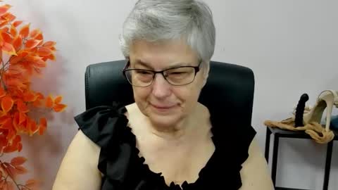 I R I S online show from September 16, 2025, 6:14 am