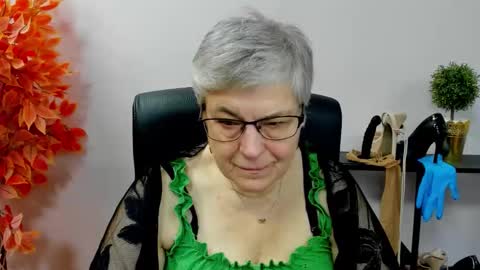 I R I S online show from November 7, 2025, 7:30 am