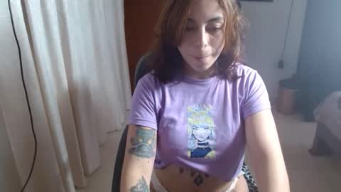 irisarellano_ online show from May 27, 2026, 2:03 pm