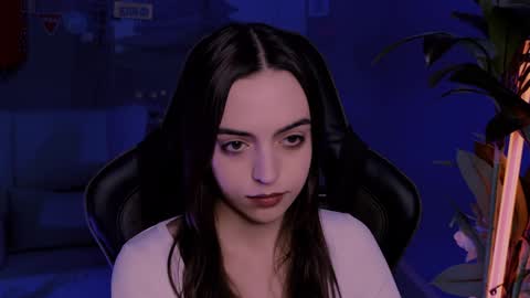 Iris online show from December 7, 2024, 8:38 pm