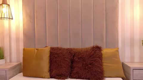 Iris  online show from December 1, 2025, 1:49 pm