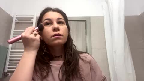 Snapshot of irisreynolds chatting on February 16, 2025, 3:37 am Maria online show from February 16, 2025, 3:37 am