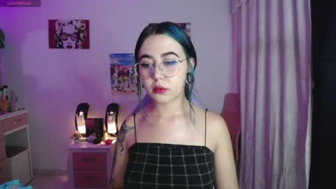 Snapshot of iriss_sky chatting on May 18, 2026, 4:40 am Iris online show from May 18, 2026, 4:40 am