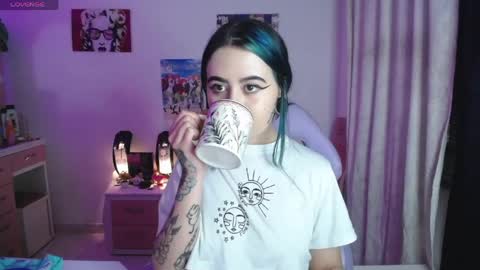 Snapshot of iriss_sky chatting on May 20, 2026, 5:35 am Iris online show from May 20, 2026, 5:35 am