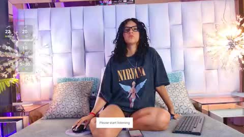 Snapshot of irissross chatting on September 19, 2025, 11:22 am Iris online show from September 19, 2025, 11:22 am
