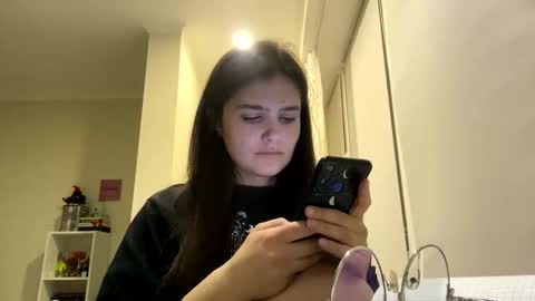 irisss31 online show from April 19, 2026, 6:21 pm