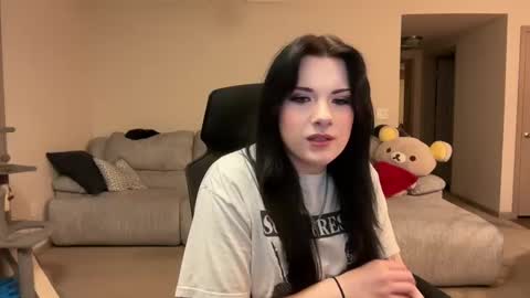 irissweets online show from March 10, 2025, 12:40 am