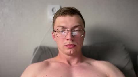 Iron online show from September 26, 2025, 8:02 pm