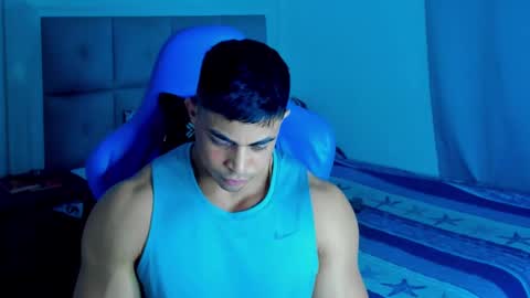 Snapshot of iron_coleman chatting on March 5, 2025, 1:31 am Iron online show from March 5, 2025, 1:31 am