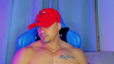 Iron online show from November 23, 2025, 6:24 am