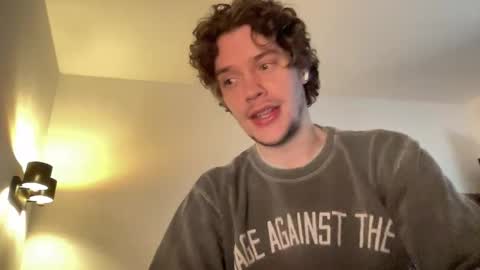 Sam online show from February 15, 2026, 9:33 pm