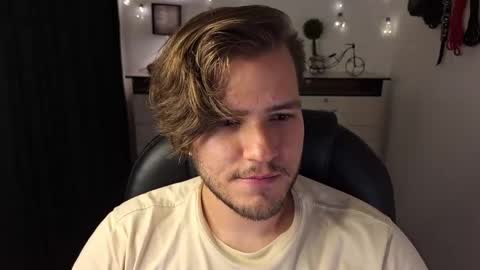 Snapshot of is_jesus chatting on March 6, 2025, 8:27 pm Jess online show from March 6, 2025, 8:27 pm