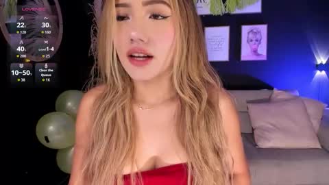 Isa Cortes  online show from March 18, 2026, 1:36 pm