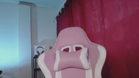 Isabella  online show from September 23, 2025, 10:51 am