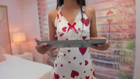    online show from October 5, 2025, 11:08 am