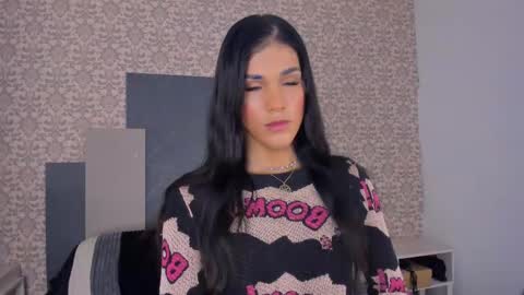 Isa  online show from September 20, 2025, 1:23 pm