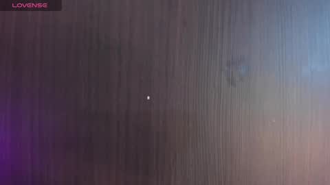 isa_lovestory online show from April 21, 2026, 1:42 am