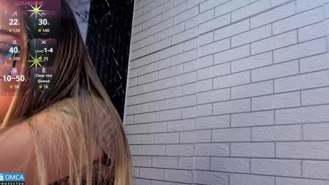 Snapshot of isa_sweet1_ chatting on May 5, 2026, 11:07 am Isa online show from May 5, 2026, 11:07 am
