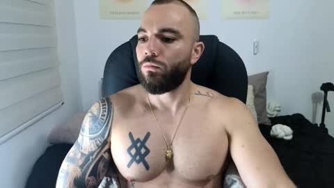 Isaac carter online show from November 14, 2025, 11:09 am