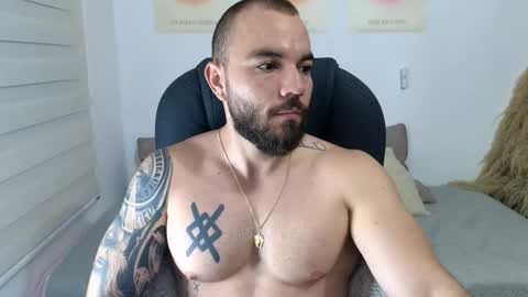 Isaac carter online show from November 26, 2025, 11:11 am