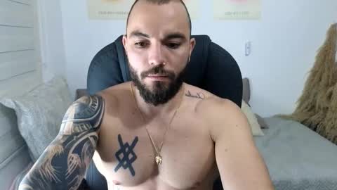 Isaac carter online show from November 27, 2025, 11:01 am