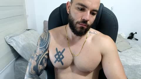 Snapshot of isaac_carter chatting on April 23, 2026, 10:47 am Isaac carter online show from April 23, 2026, 10:47 am