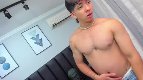 Snapshot of isaac_cryston chatting on February 5, 2025, 5:53 pm isaac_cryston online show from February 5, 2025, 5:53 pm