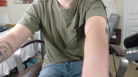 isaac online show from September 23, 2025, 4:04 am