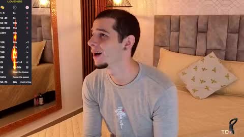 Snapshot of isaacblaze_ chatting on June 7, 2026, 4:05 am isaacblaze online show from June 7, 2026, 4:05 am
