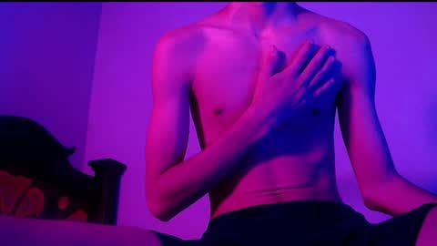 isaac online show from February 21, 2025, 4:51 am