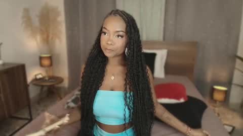 Isaa Coleman online show from November 3, 2025, 1:23 pm