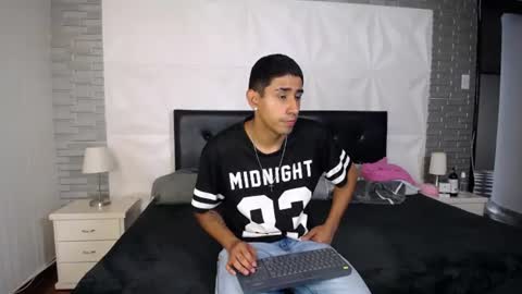 Snapshot of isaak_salomee chatting on June 11, 2026, 12:36 pm isaak_salomee online show from June 11, 2026, 12:36 pm