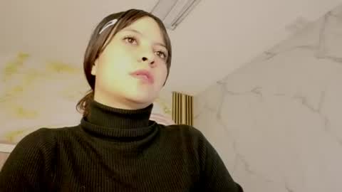 isabeau_s online show from July 9, 2026, 1:59 pm