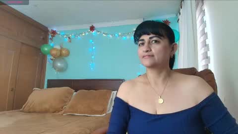 Snapshot of isabeel_sofia01 chatting on June 6, 2026, 2:22 pm Isabeel Sofia online show from June 6, 2026, 2:22 pm
