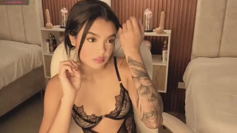 isabela  online show from March 5, 2026, 11:50 am