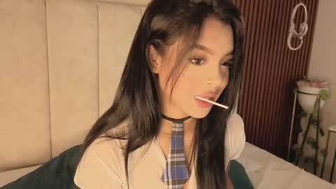 isabela  online show from March 7, 2026, 11:29 am