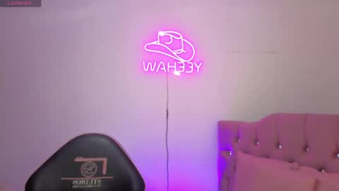 ISABELA  online show from April 17, 2026, 11:35 am